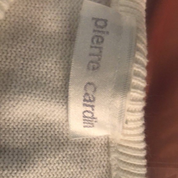 3/$25 PIERRE CARDIN L (12-14 Fit) cotton knit style top - Picture 9 of 10